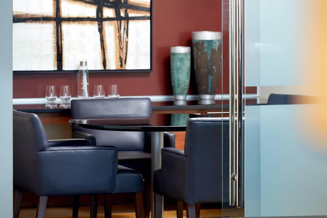דורבאל Marriott Montreal Airport In-Terminal Hotel מראה חיצוני תמונה