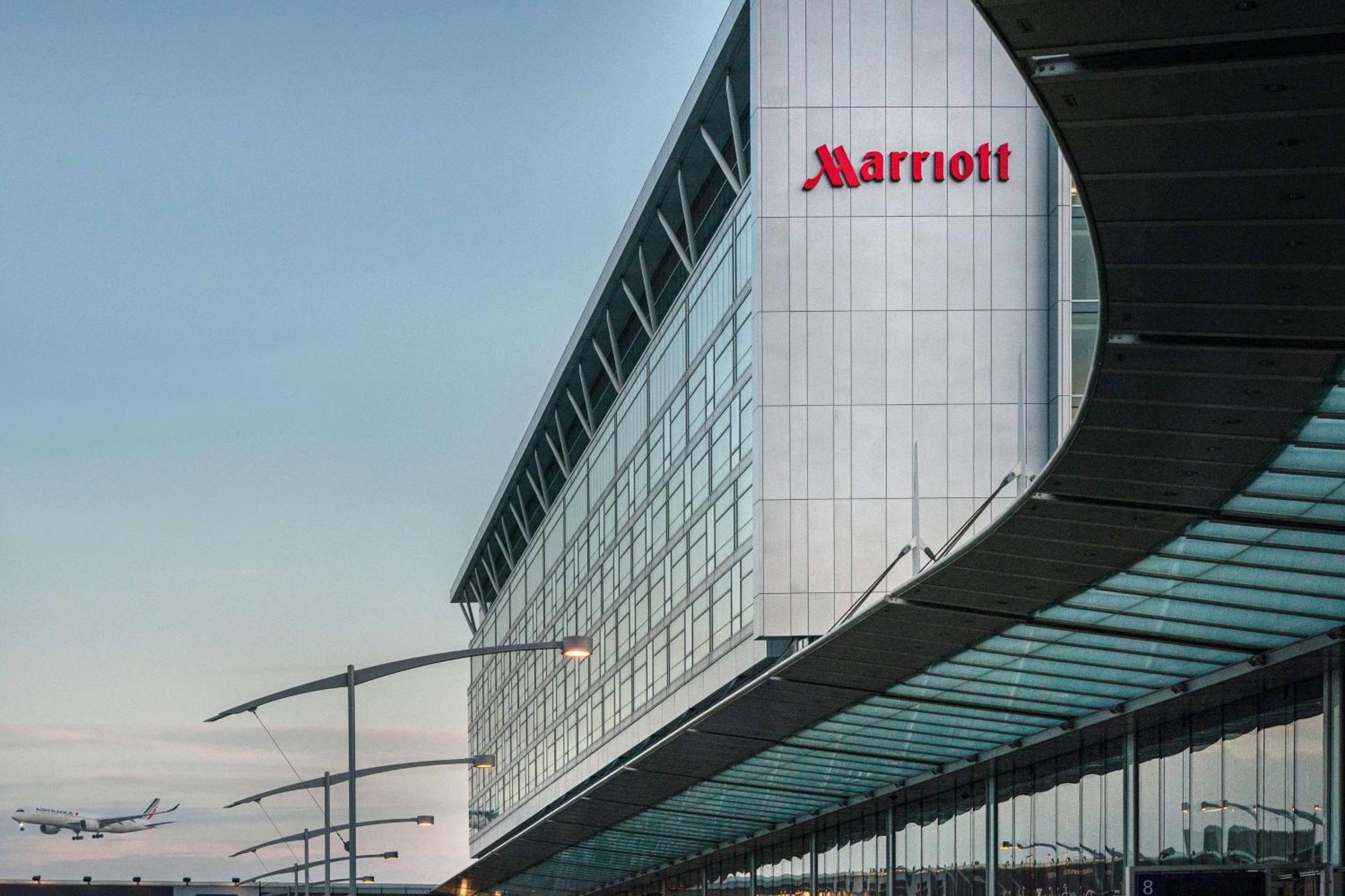דורבאל Marriott Montreal Airport In-Terminal Hotel מראה חיצוני תמונה
