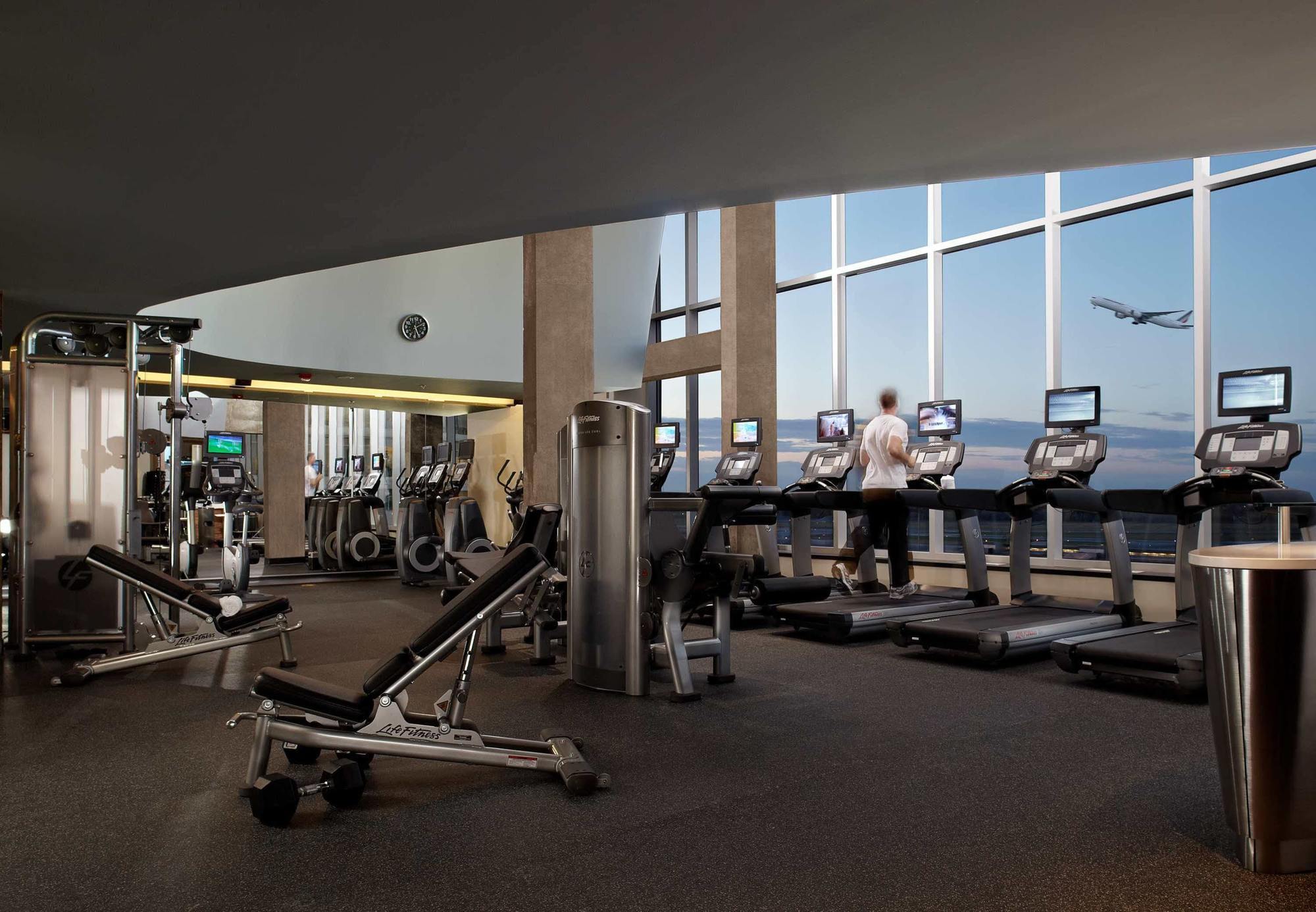 דורבאל Marriott Montreal Airport In-Terminal Hotel מראה חיצוני תמונה